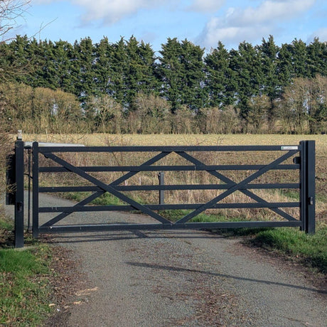 EstateGuard single leaf five-bar style automated swing gate